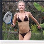 Hayden Panettiere Says Her Pussy Stinks