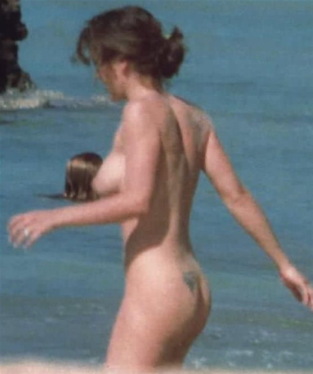 Alyssa Milano Nude Beach Candids