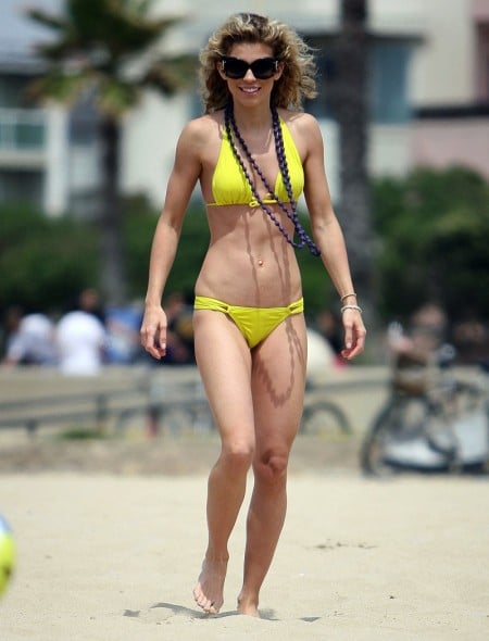 AnnaLynne McCord Attention Whores At The Beach
