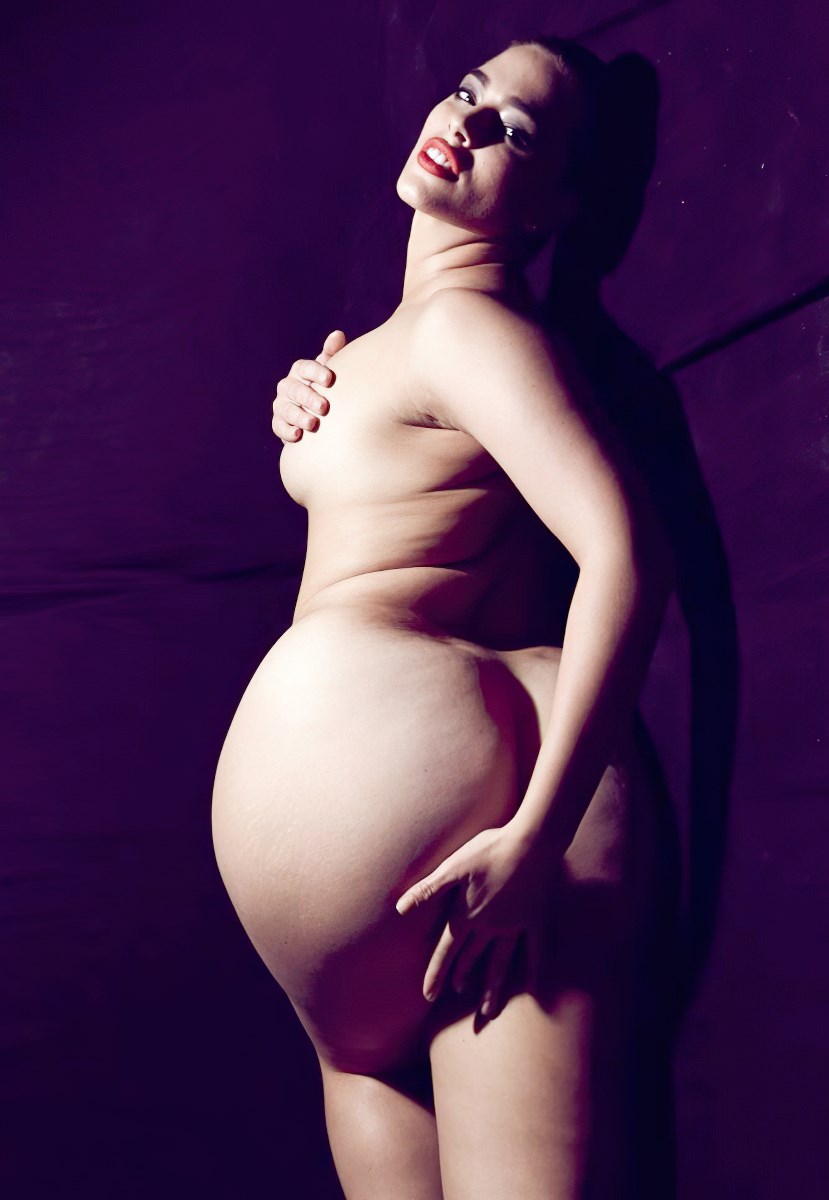 Ashley Graham Nude Photos Collection