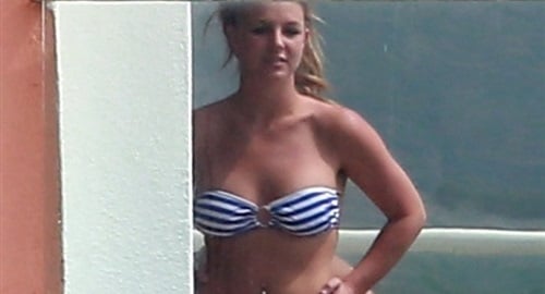 Shocking Britney Spears Bikini Pics