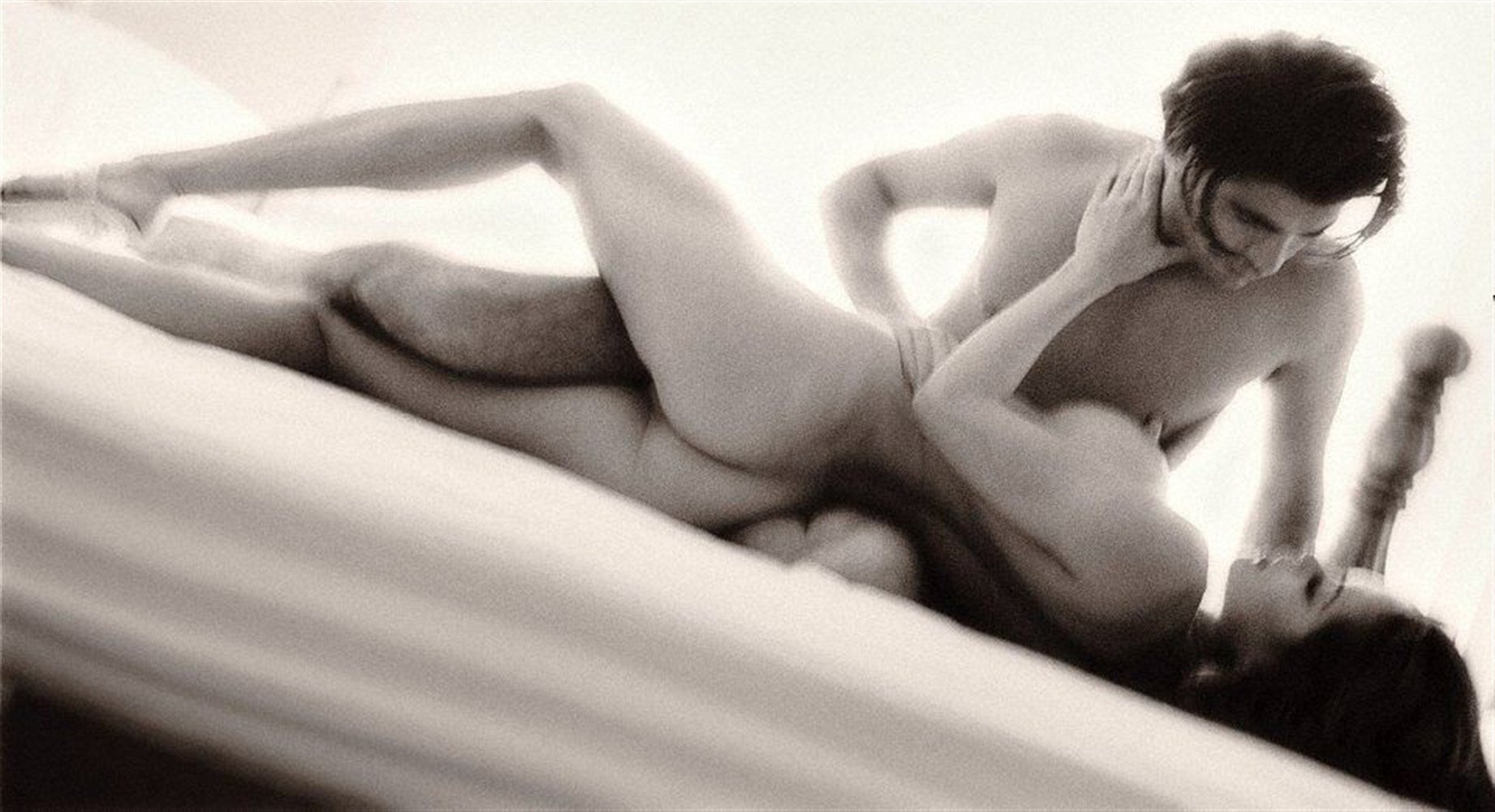 Brooke Burke Ultimate Nude Photos Collection