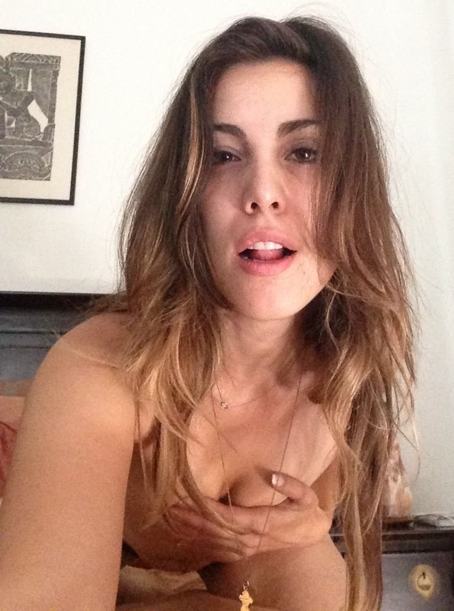Carly Pope Nude Photos And Videos Leaked