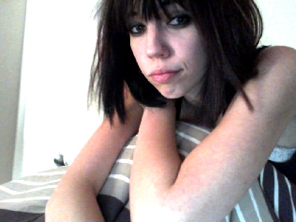 Carly Rae Jepsen Topless Cell Phone Pics Leaked