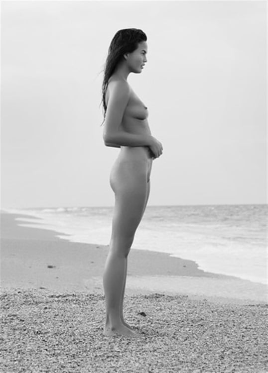 Chrissy Teigen Nude Photo Shoot