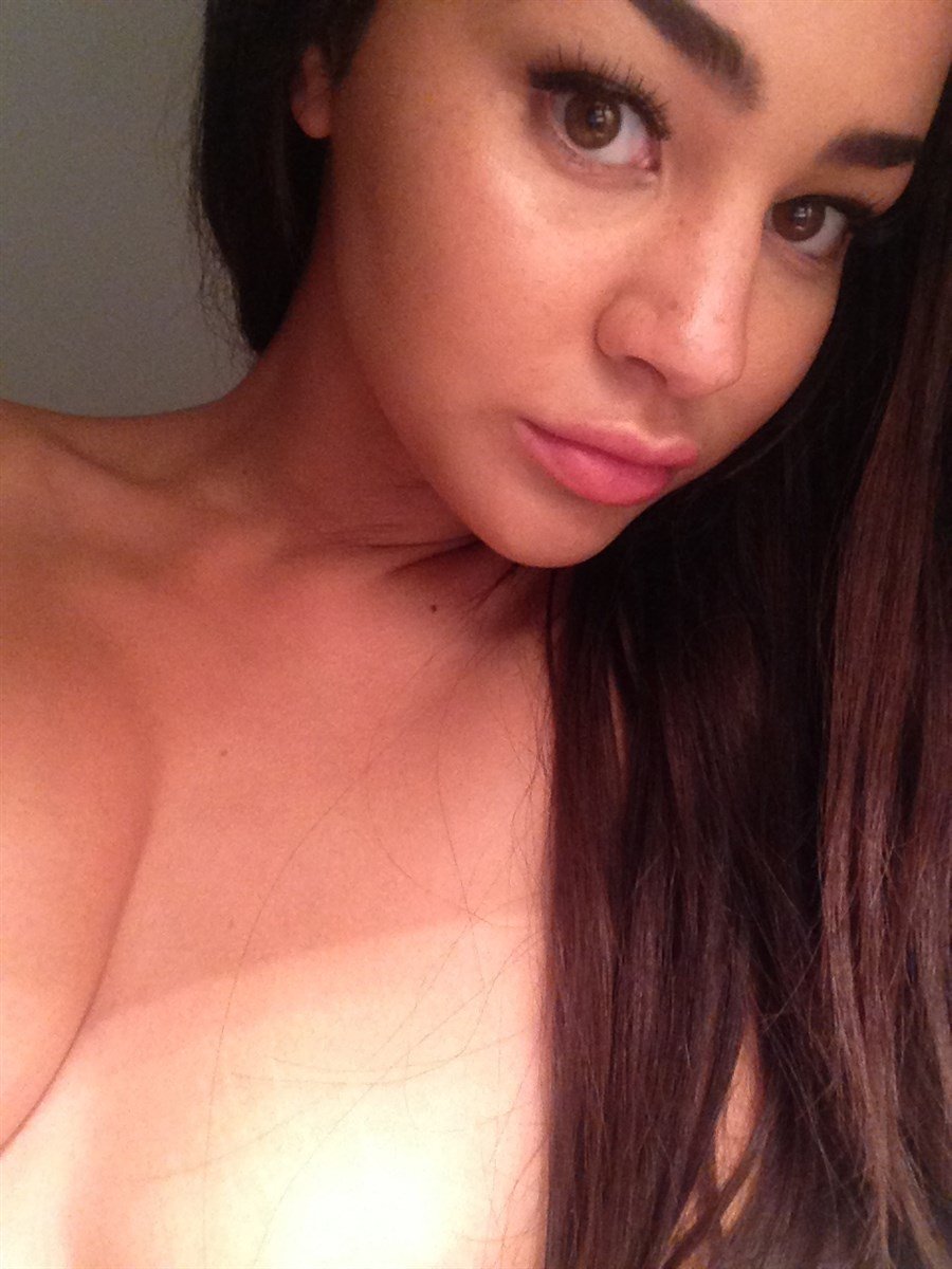 Courtnie Quinlan Nude Photos Leaked