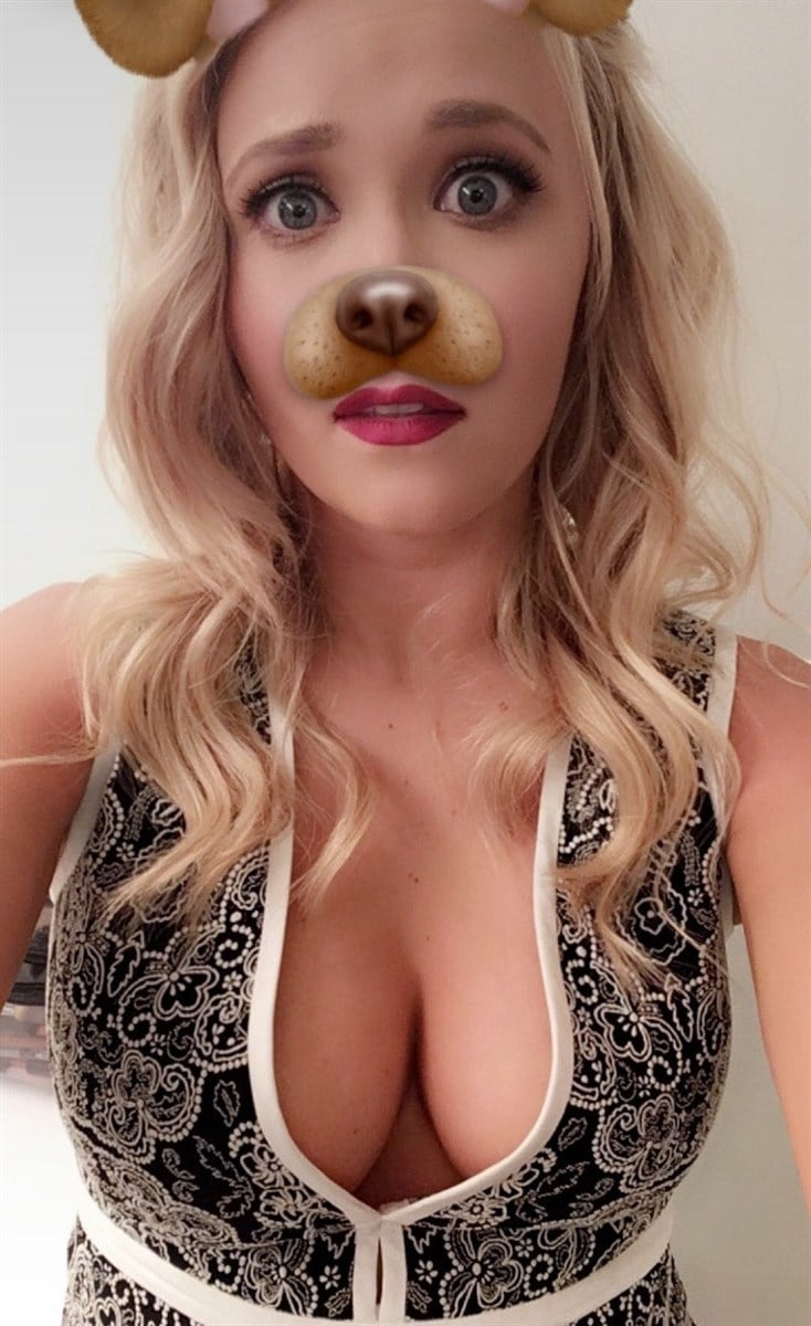 Emily Osment Loves Showing Off Her Fat Titties