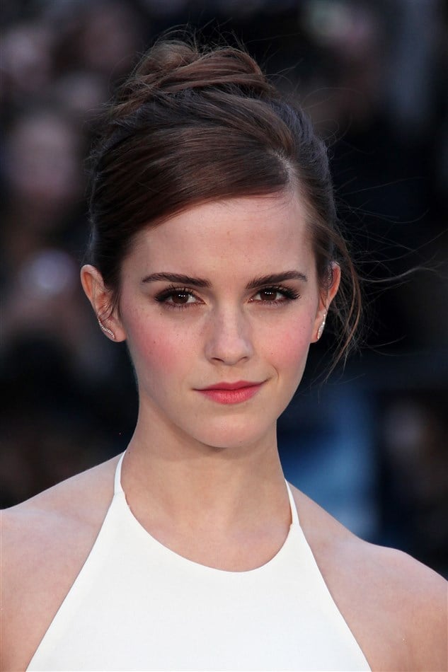 Emma Watson Slits It Up At London Premiere Of ‘Noah’