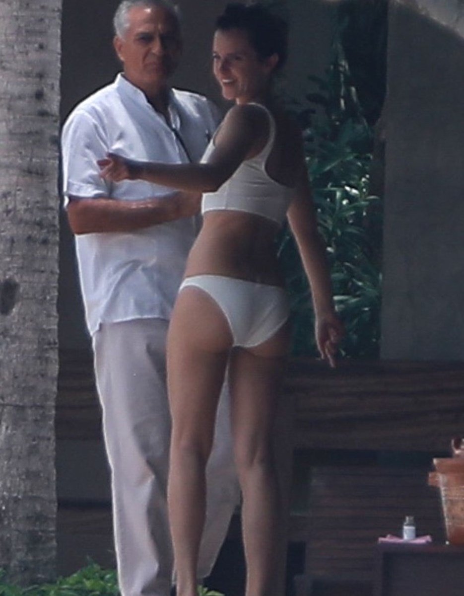Emma Watson Trashy Ass Bikini Pics