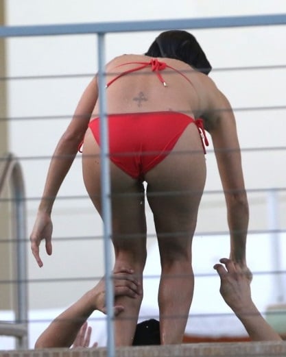 Eva Longoria Bikini Pool Pics In Miami