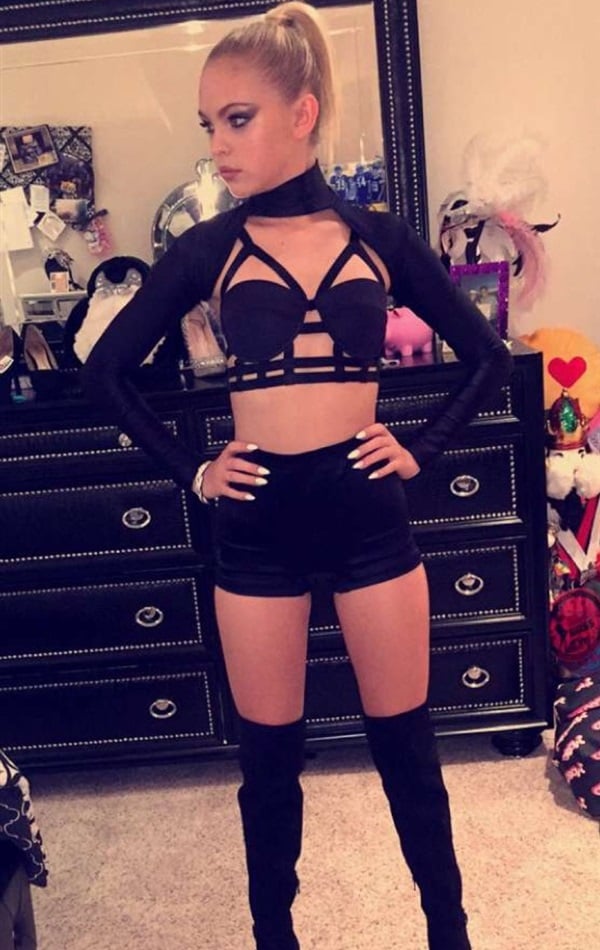 Top 12 Teen Celebrity Slutty Halloween Costumes 