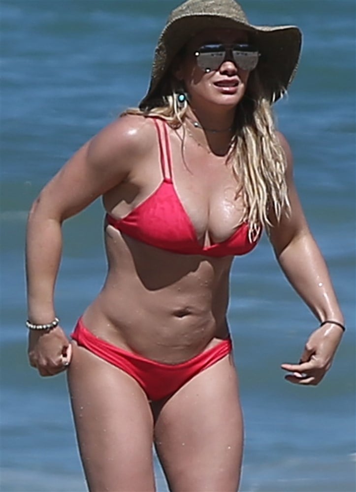 Hilary Duff Thick Ass Bikini Beach Pics