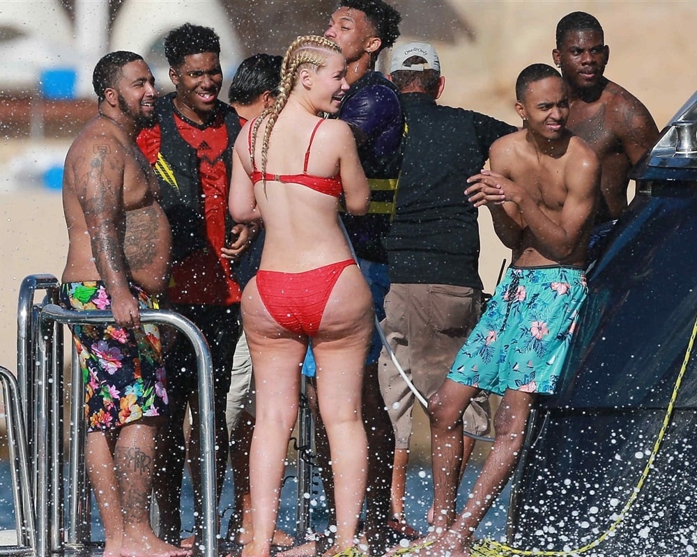 Iggy Azalea S Nasty Ass Gang Banged On A Boat