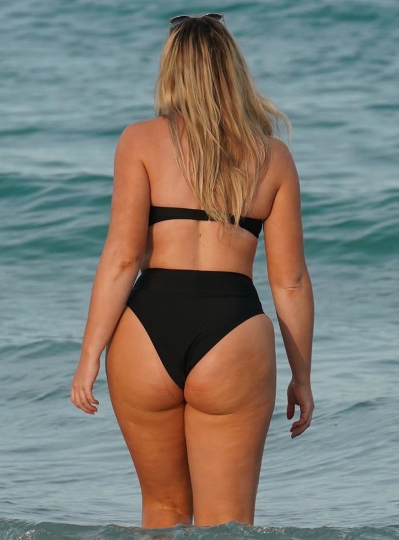 Iskra Lawrence Nude And Ass Photos Collection
