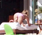 Huge Collection Of Jennifer Aniston Butt Pictures.