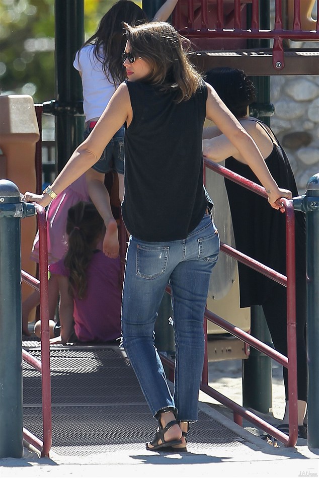 Jessica Alba Creeps On Kids At The Park