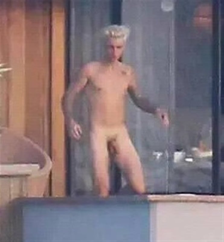 Justin Bieber’s Dick &amp; Khloe Kardashian’s And Serena Williams’ Ass For The Gays