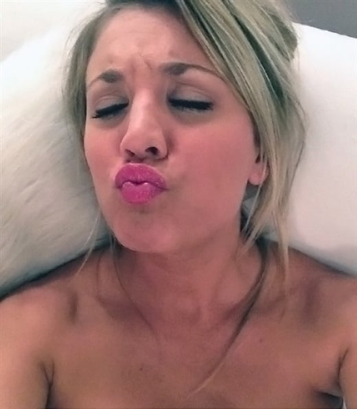 New Kaley Cuoco Nude Cell Phone Pics Leaked