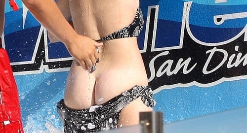 Katy Perry In A Bikini Flashes Her Bare Ass