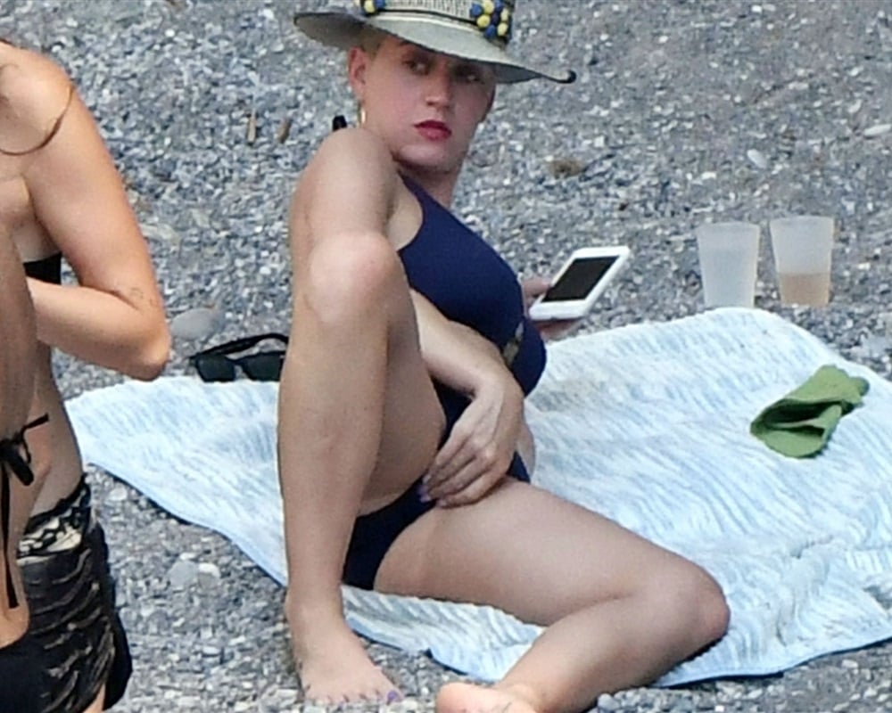 Katy Perry bikini