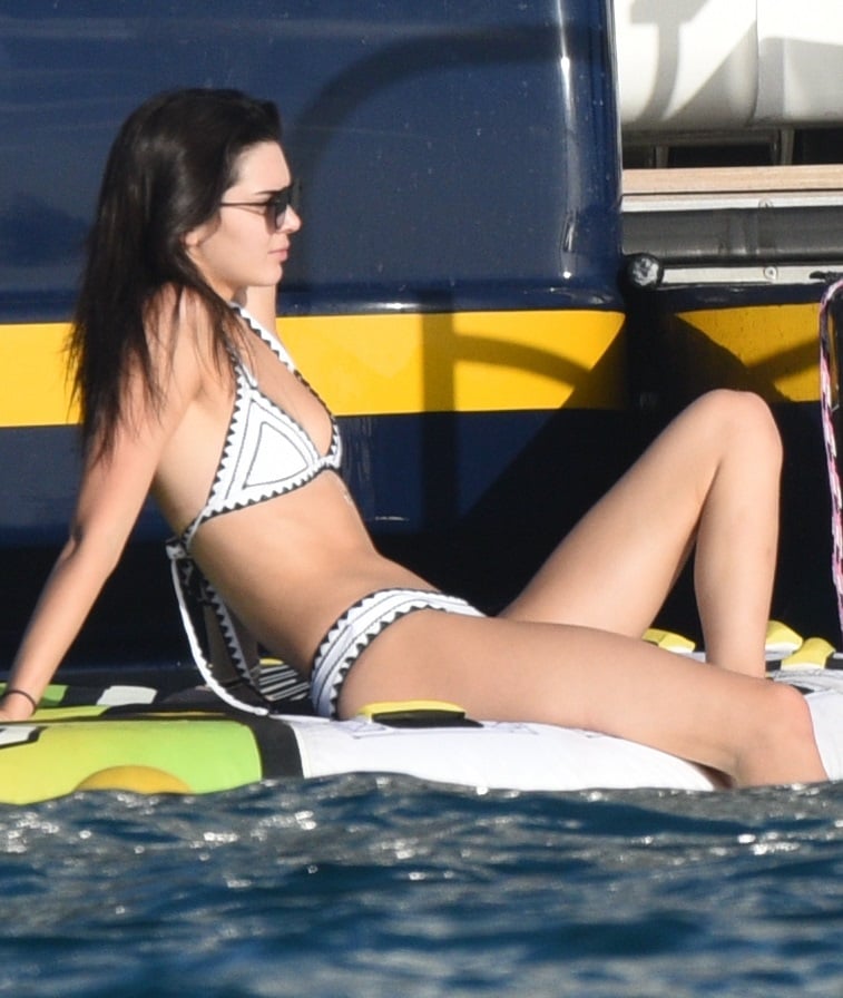 Kendall Jenner In A Bikini On A Yacht With Harry Styles