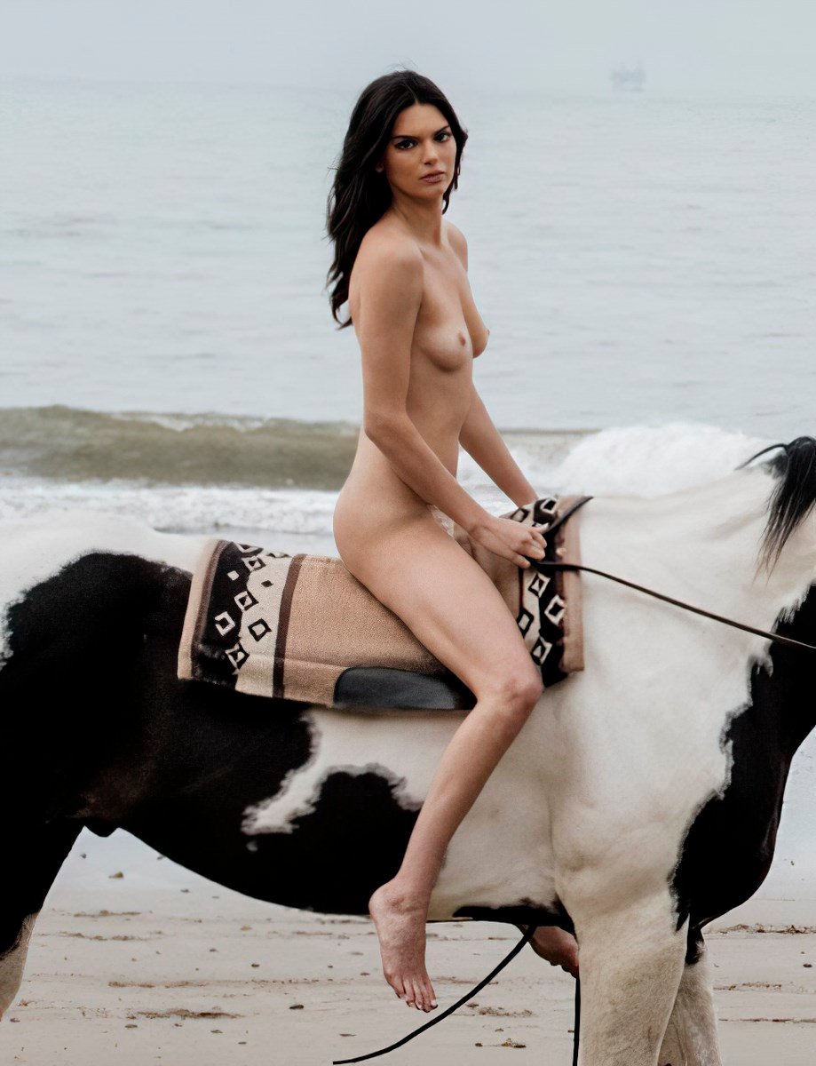 Kendall Jenner Shows Her Nude Pussy In Outtake Photos