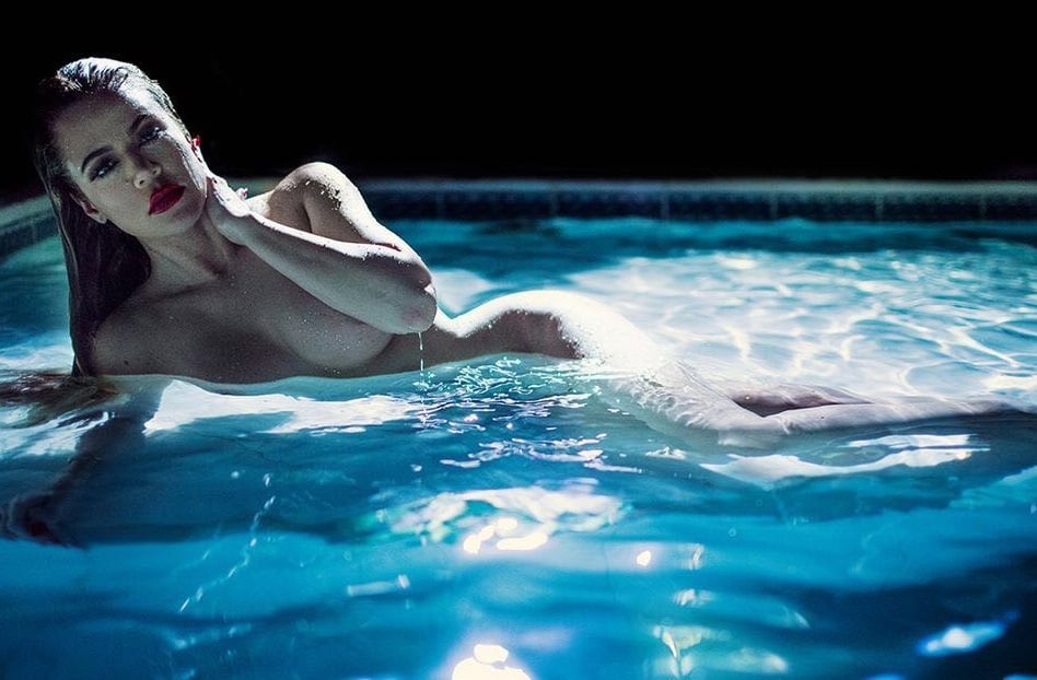 Khloe Kardashian Ruins Xmas By Releasing More Nude Photos