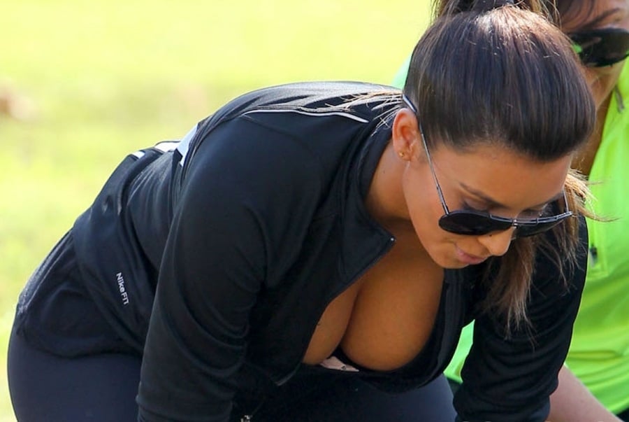 Kim Kardashian Caught Pooping In Public