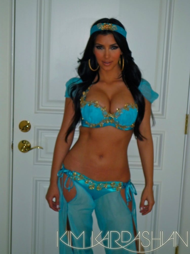 Kim Kardashian’s Jasmine Halloween Costume