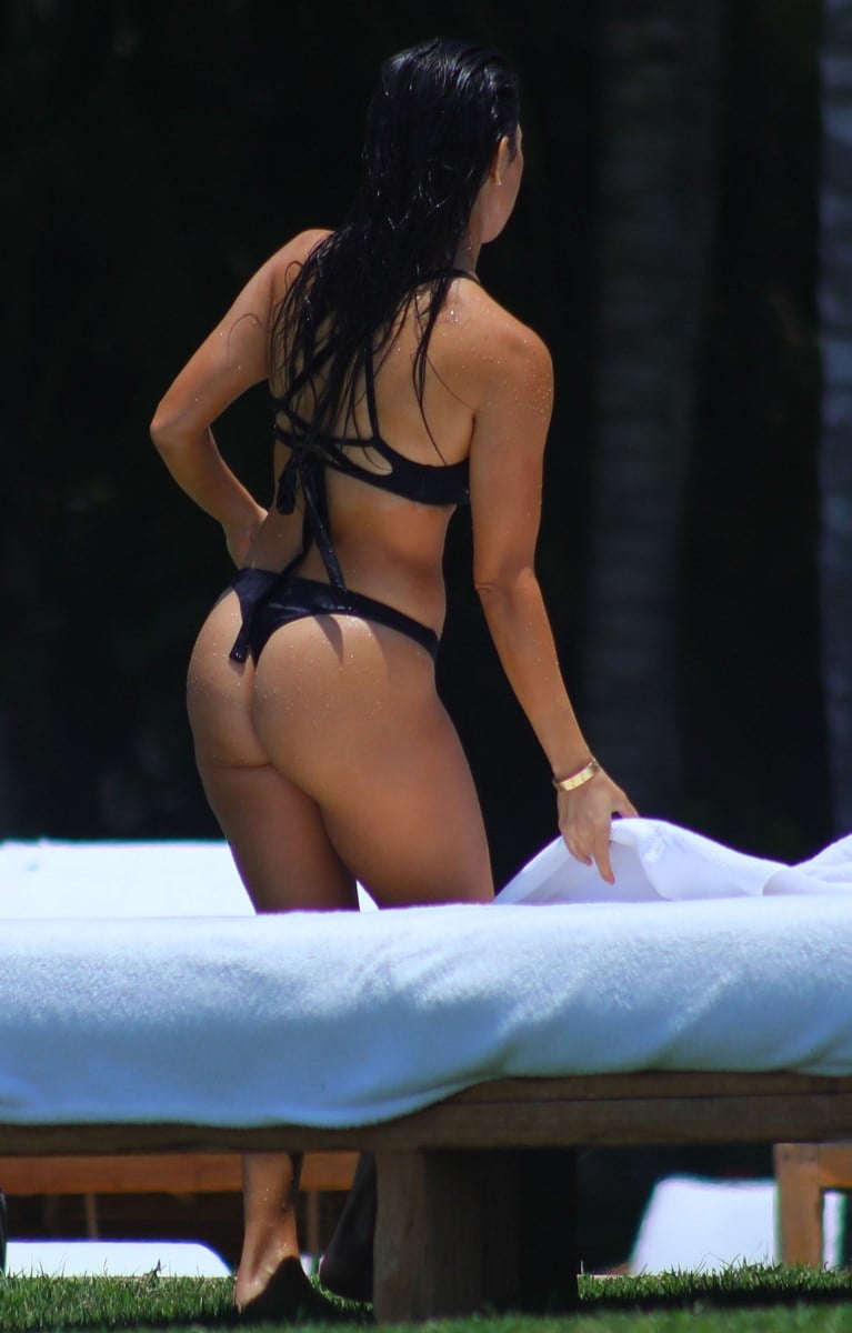 Kourtney Kardashian Destroys Kim In A Thong Bikini Booty Battle
