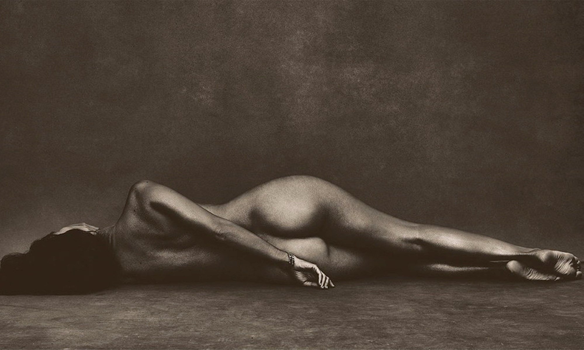 Kourtney Kardashian Nude Photo Shoot Outtakes