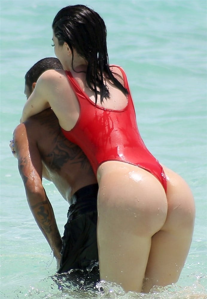 Kylie Jenner Thong Bikini Butthole Slip