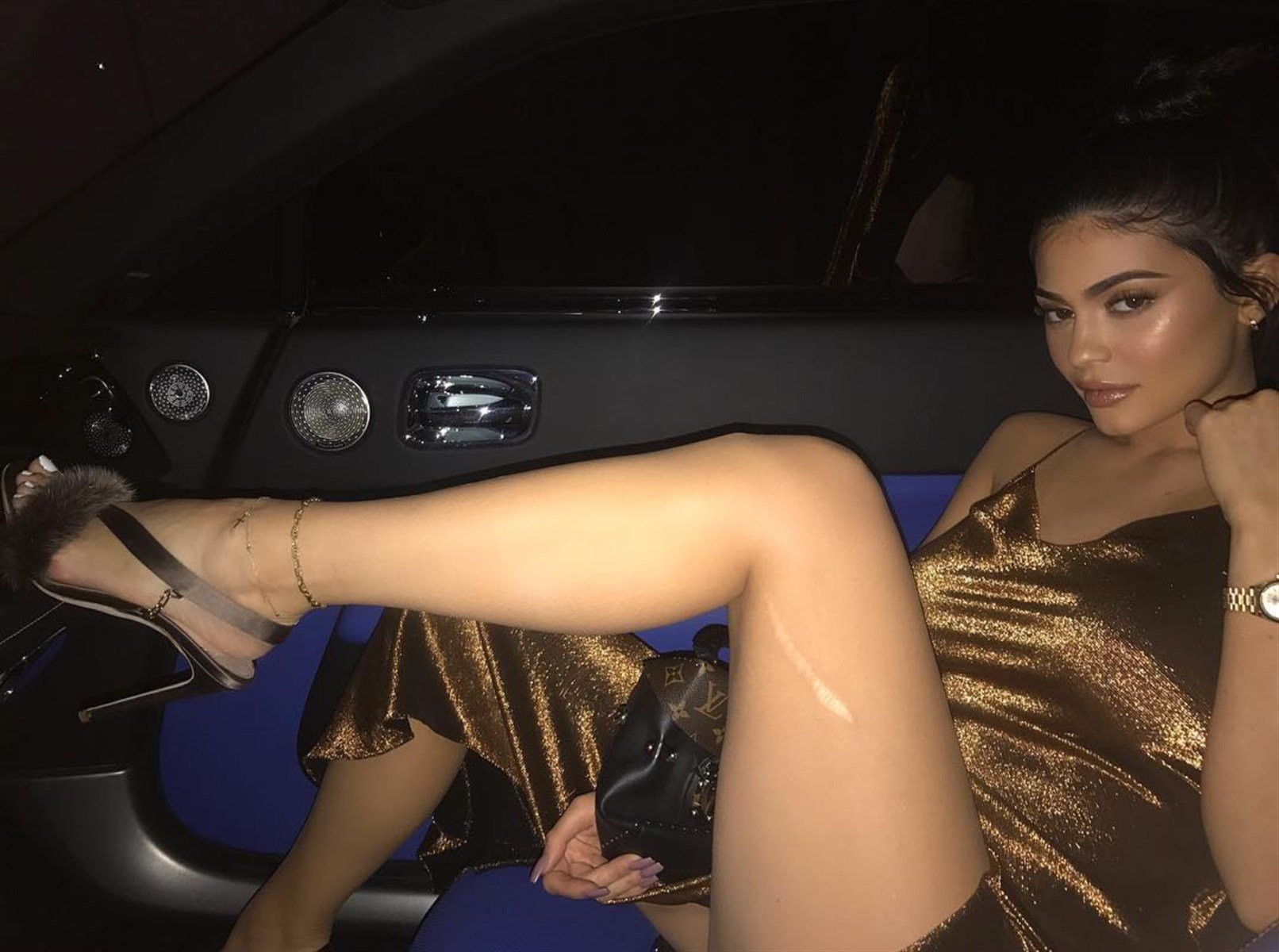 Kylie Jenner New Big Boobs Secret Revealed