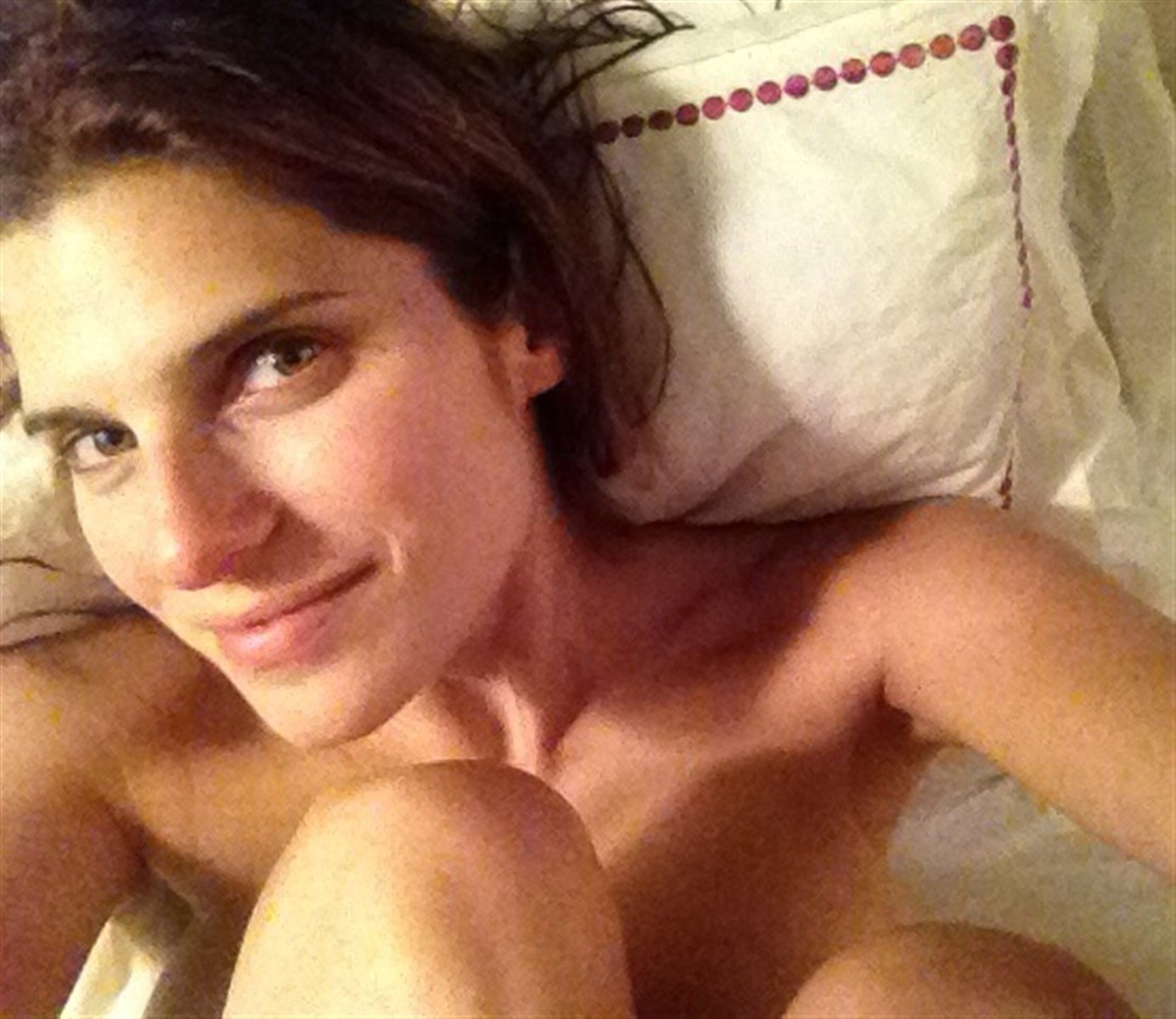 Lake Bell Nude Photos Complete Collection