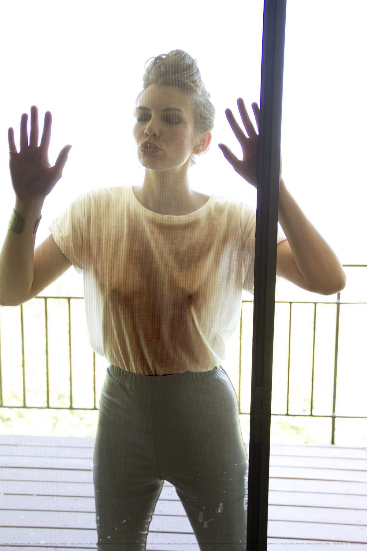 ‘Walking Dead’ Star Lauren Cohan In Sharp Magazine