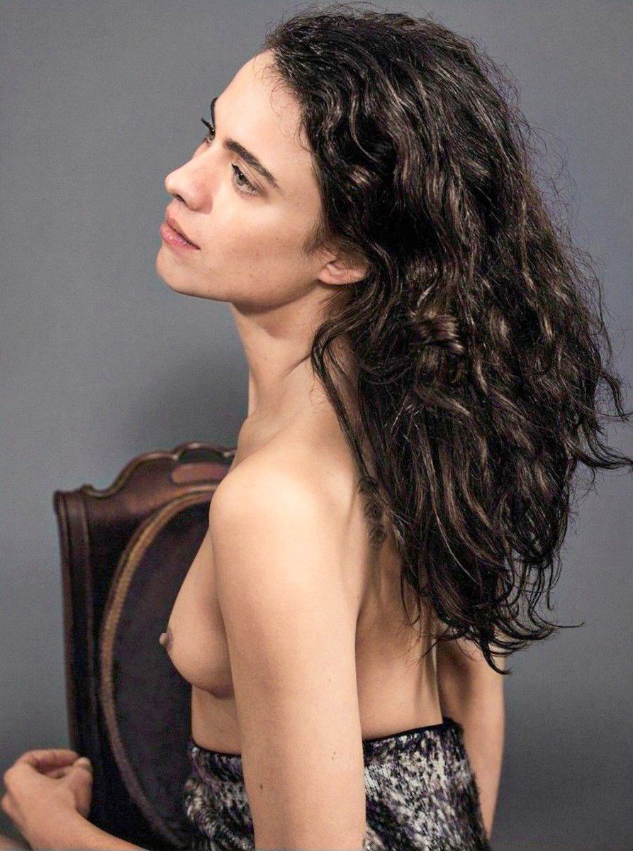 Margaret Qualley Topless Nude Photo Shoot