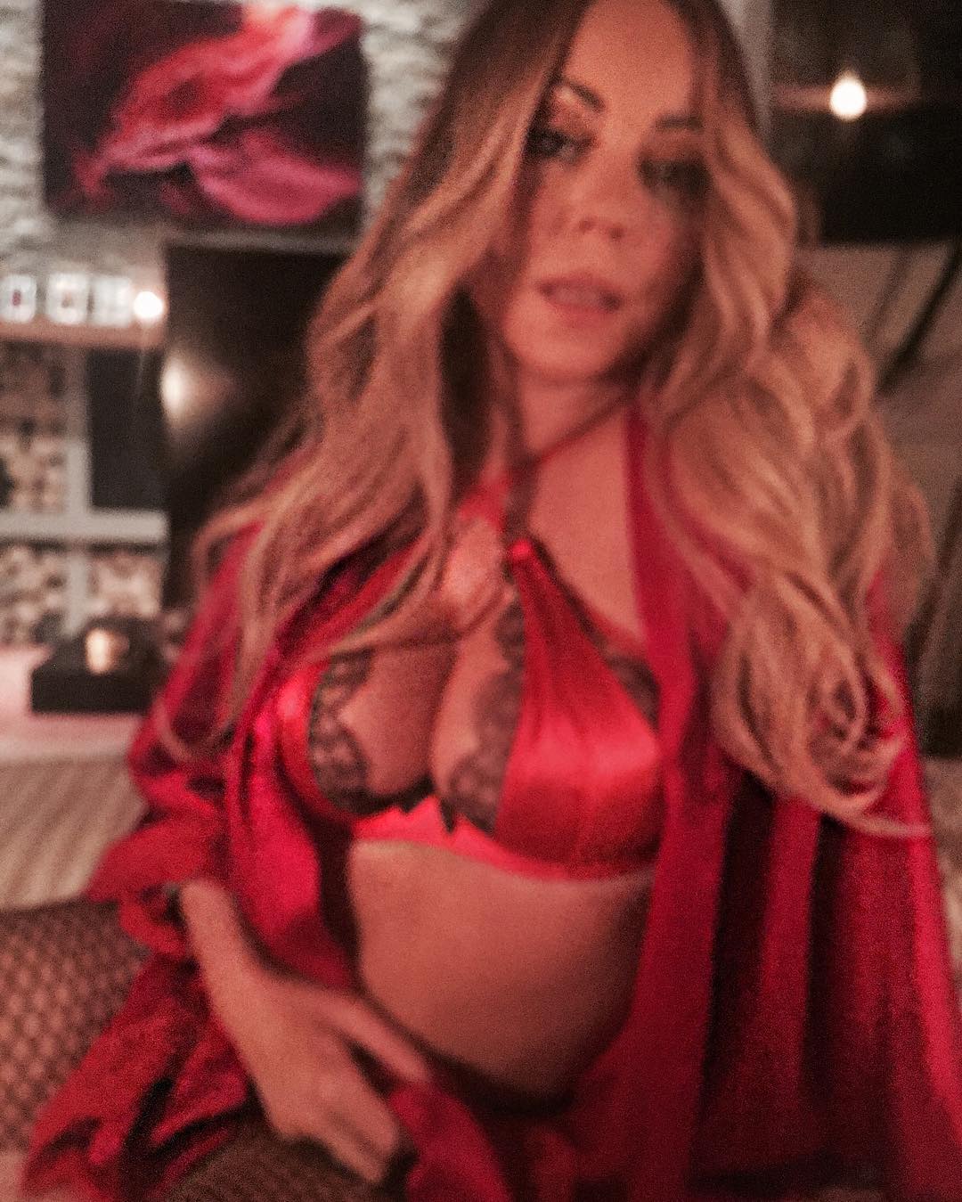 Mariah Carey Is One Thirsty Old Thot