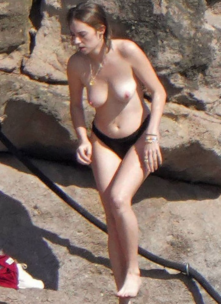 Maya Hawke Nude Candid Sunbathing Photos