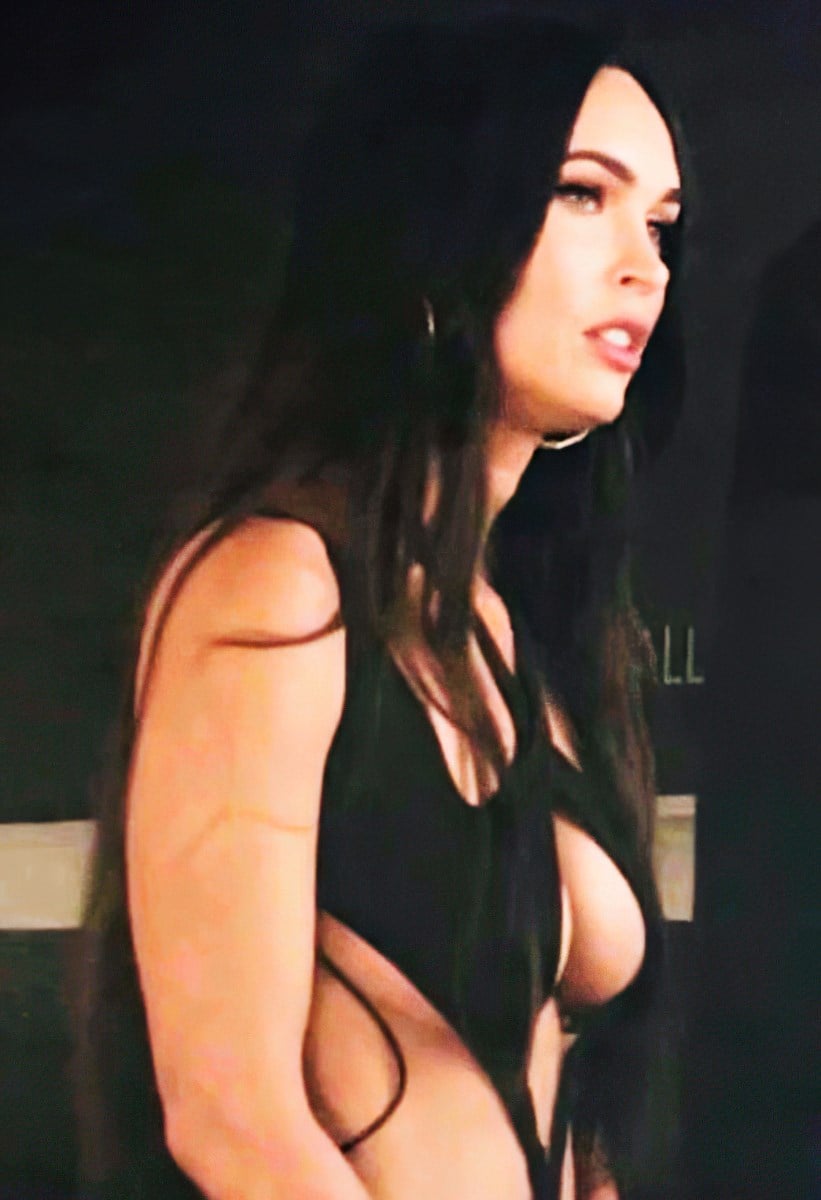 Megan Fox Takes Her Tits Out At The Billboard Music Awards