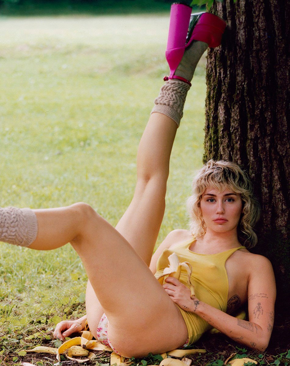 miley cyrus nude