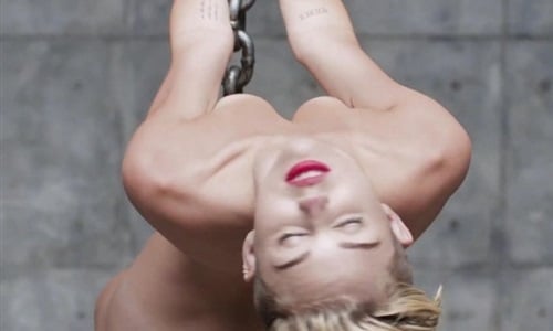 Miley Cyrus Powerful Naked Wrecking Ball Photos 9167