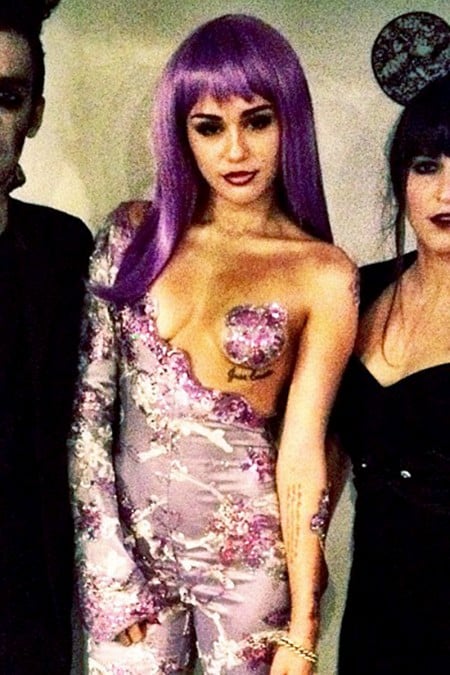 Miley Cyrus Dressed As Lil Kim For Halloween