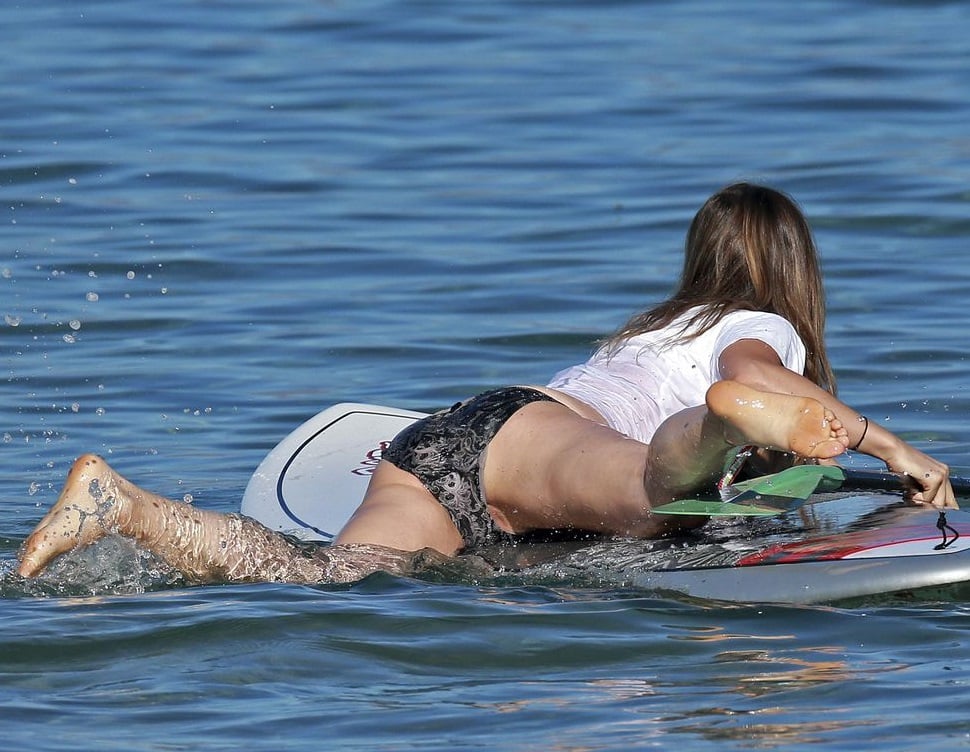Olivia Wilde Vagina Lip Slip While Paddleboarding