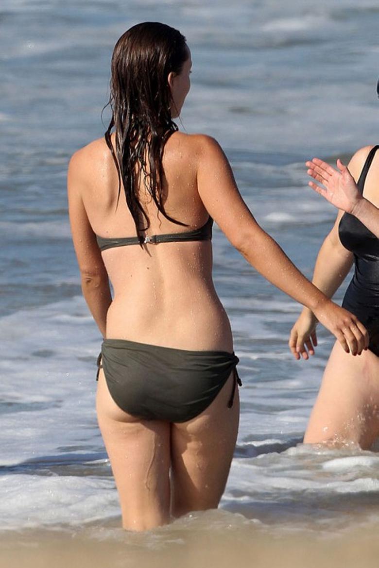 Olivia Wilde Wears Ill-Fitting Bikini
