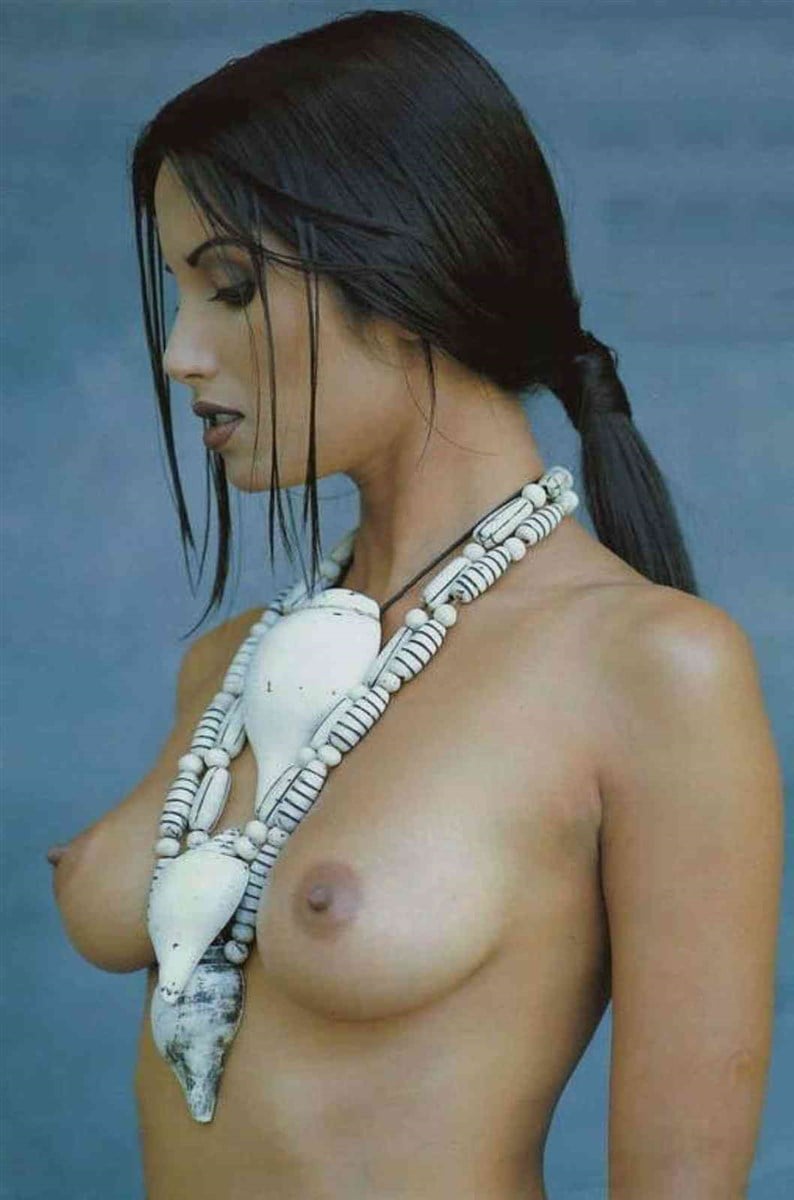 Padma Lakshmi Nude Photos Collection