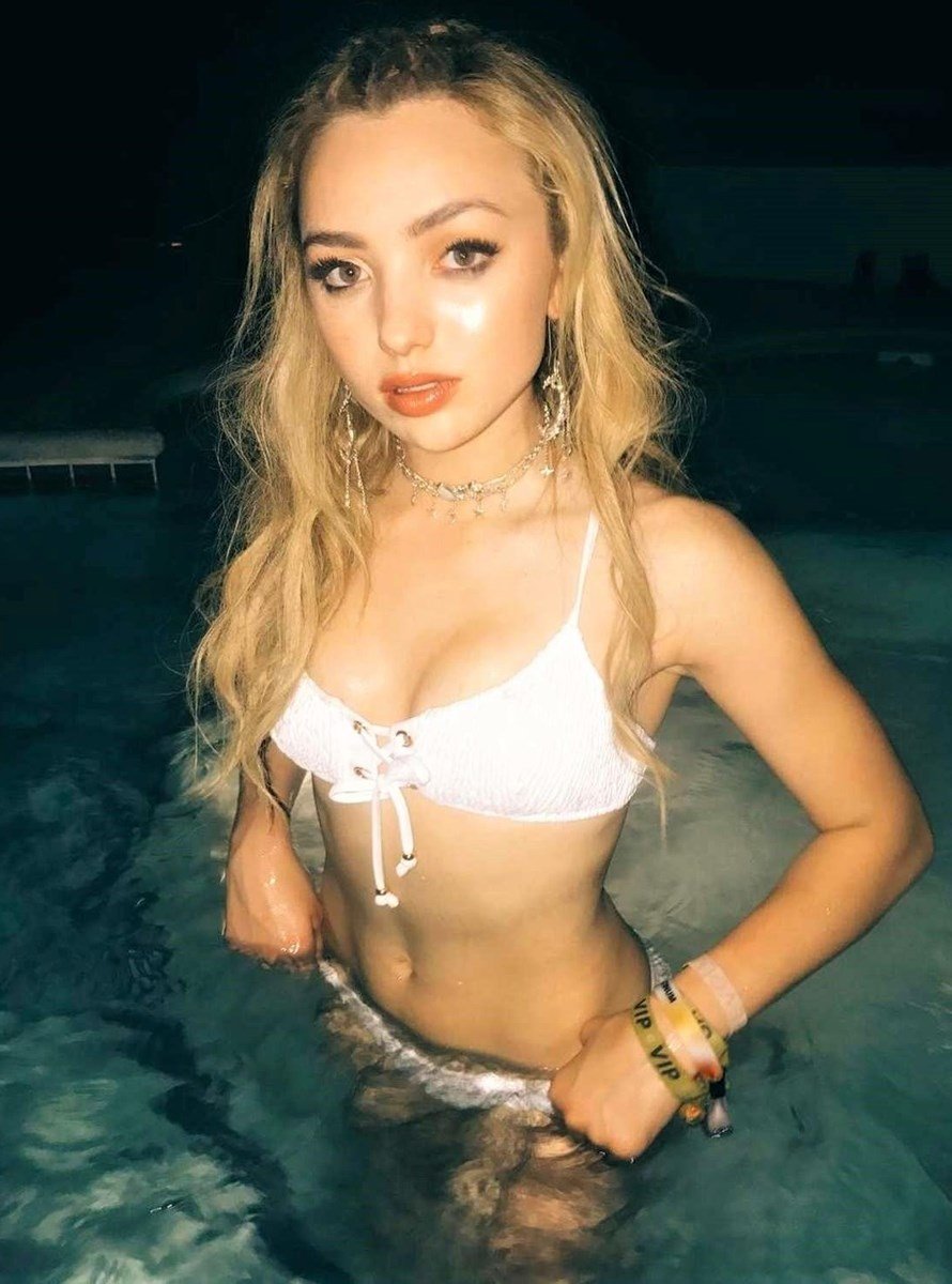 Peyton List Shows Shades Of Her Puffy Nipples