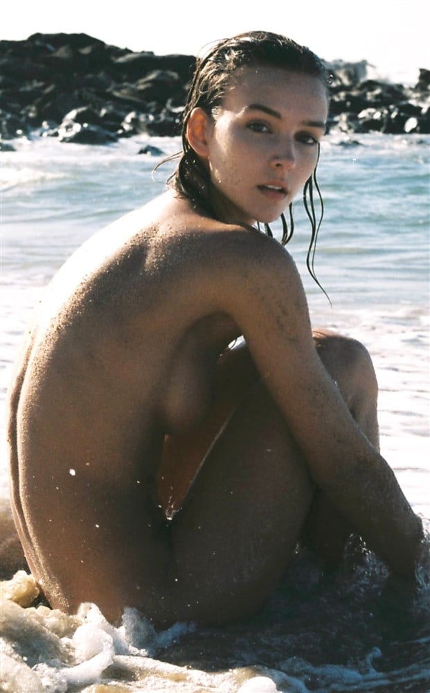 Rachel Cook Nude Beach Photo Shoot