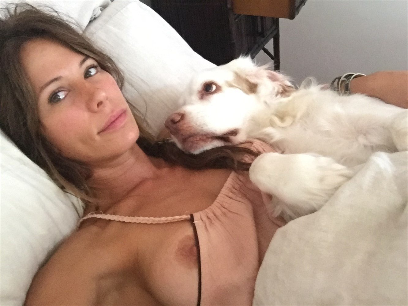 Rhona Mitra Nude Photos And Video Leaked