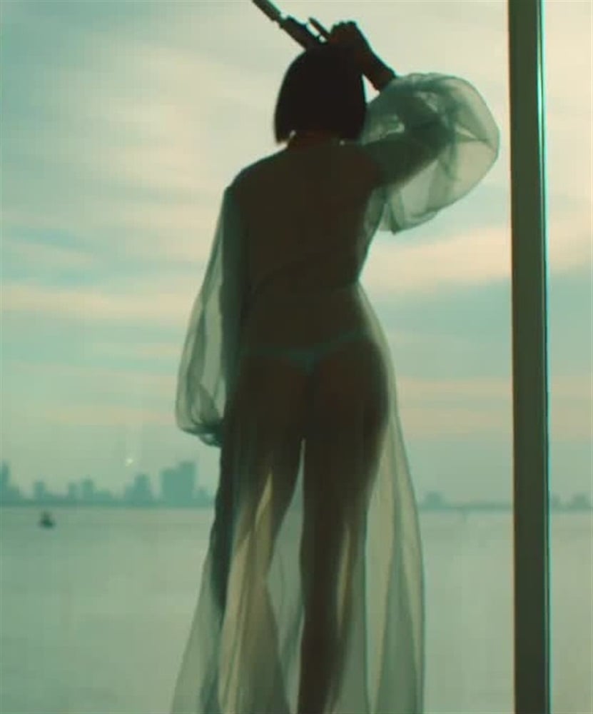 Rihanna’s Boobs In “Needed Me” Music Video