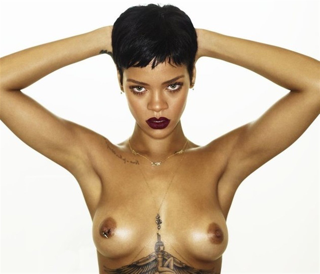 Rihanna Nude Outtake Photos Leaked